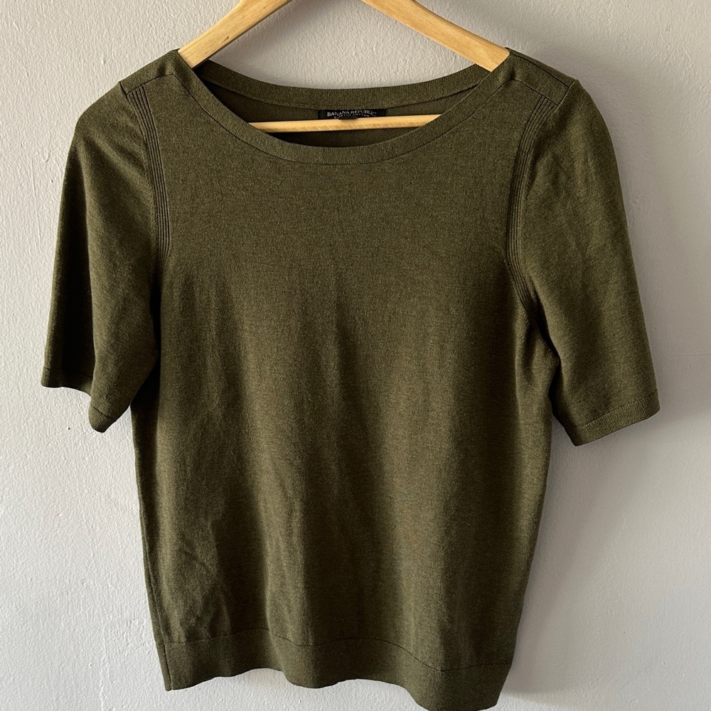 Banana Republic Dark Olive Green Short Sleeve Soft Cotton Knit
